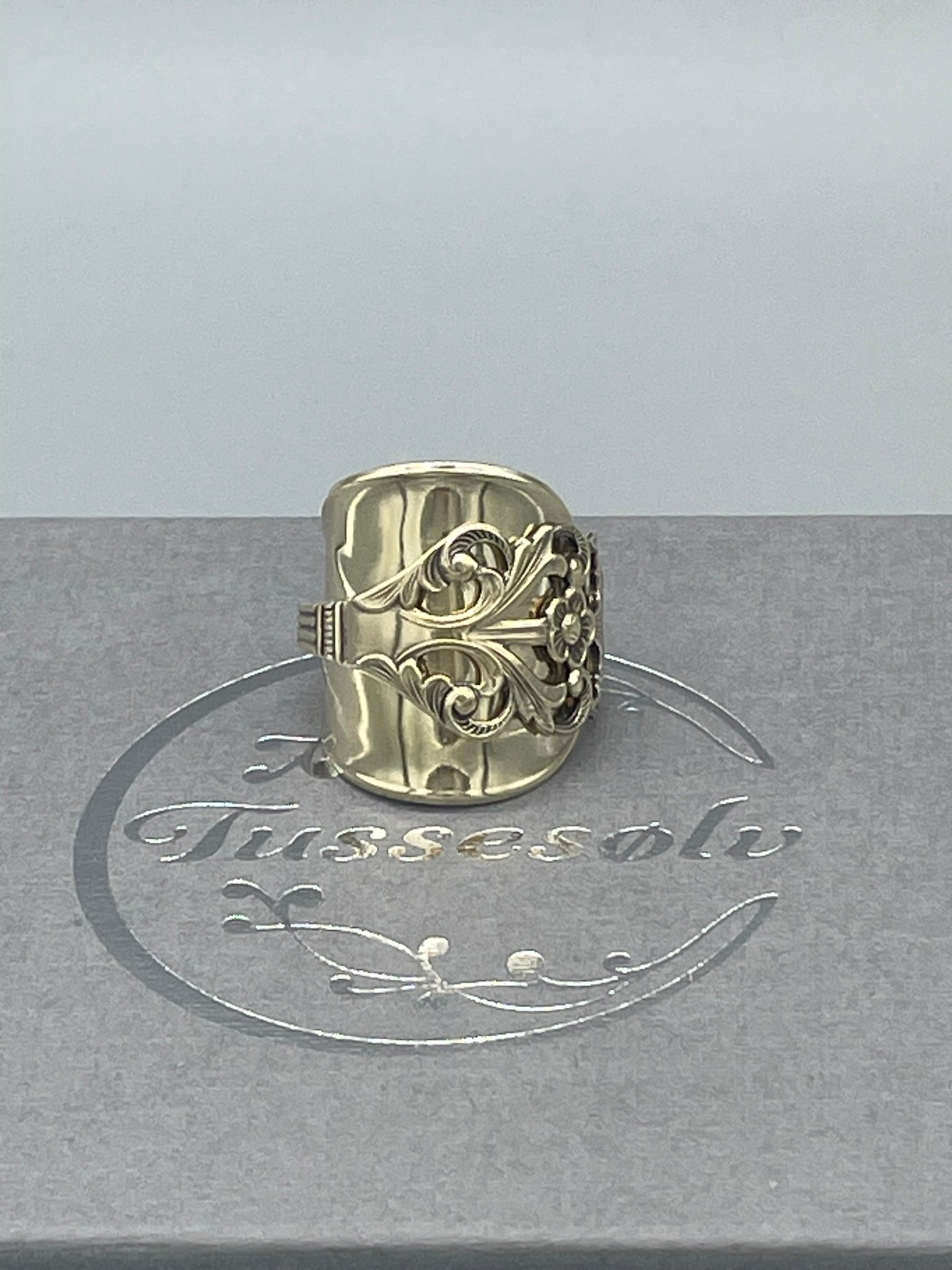 Viking Rose Statement Ring, Forgyllet