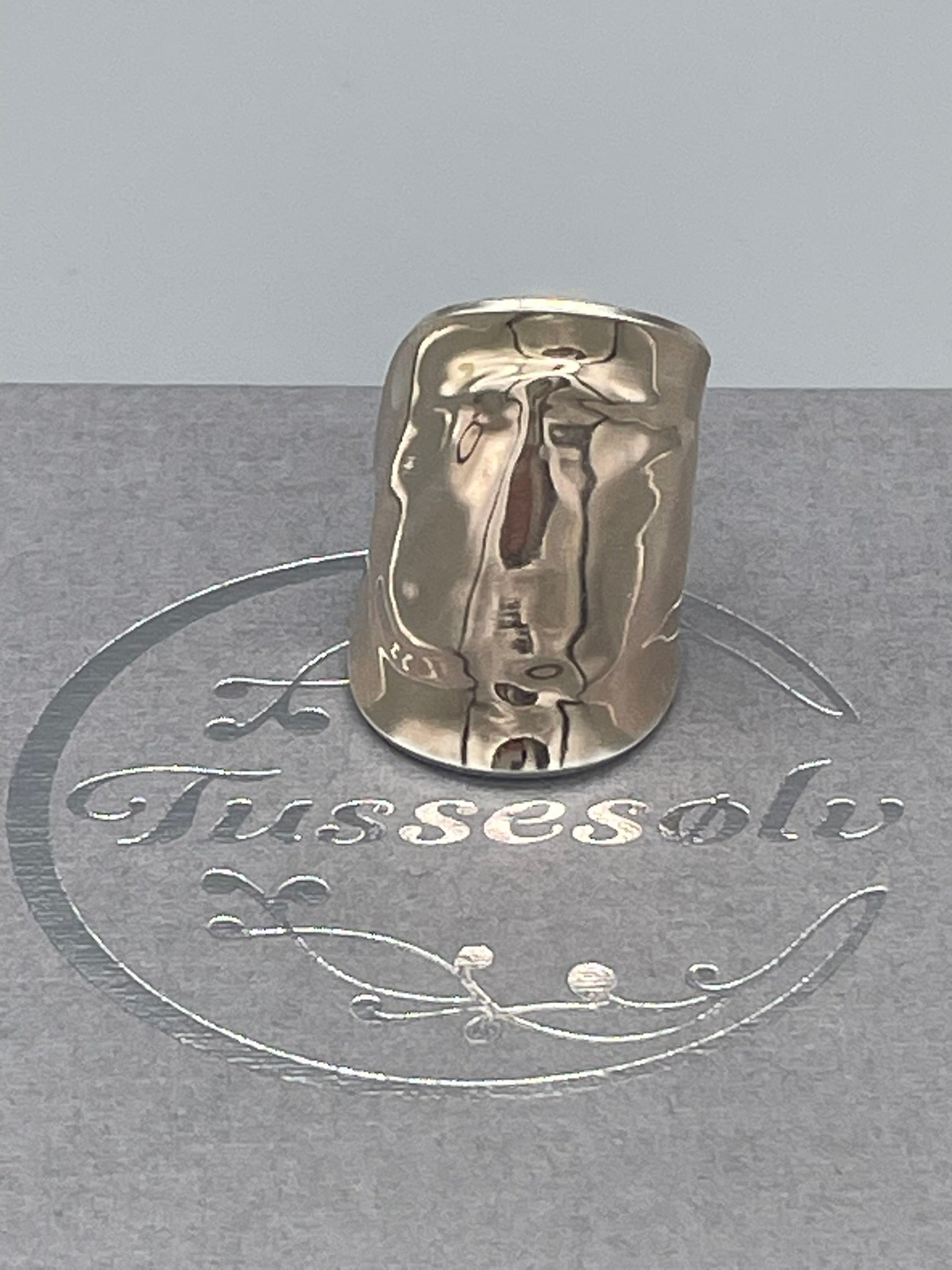 Ring av skjeskål, gull forgyllet